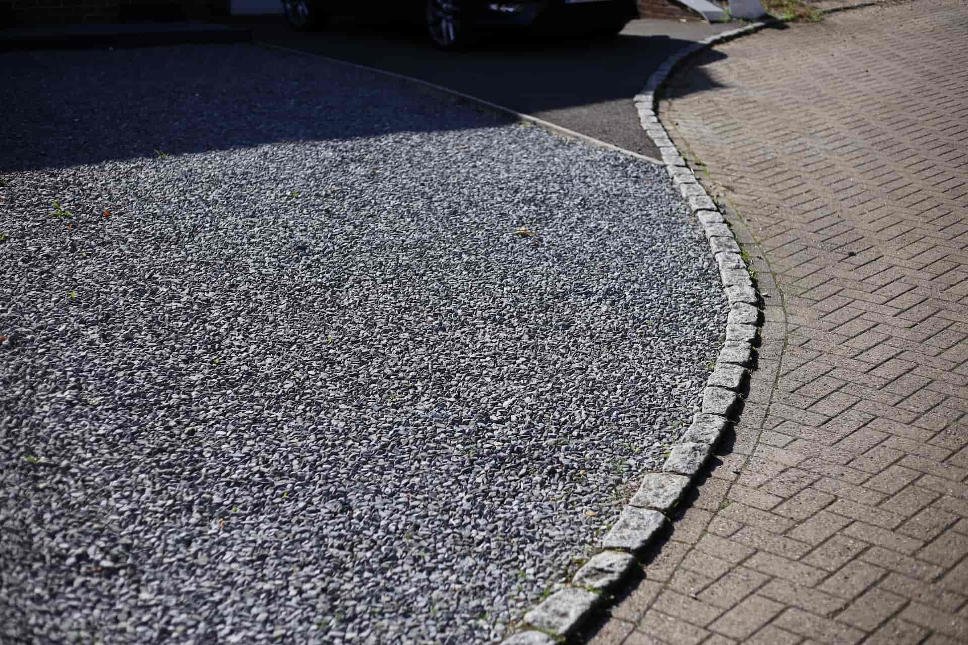 Traditional Loose Gravel Driveway